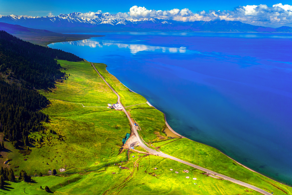 赛里木湖滑雪场2025年开启免费试滑